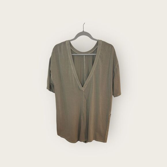 Free People Movement Hot Shot Tee Romper in Sage Stone Size Medium NWT - Picture 5 of 9